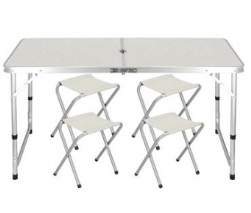 Folding table